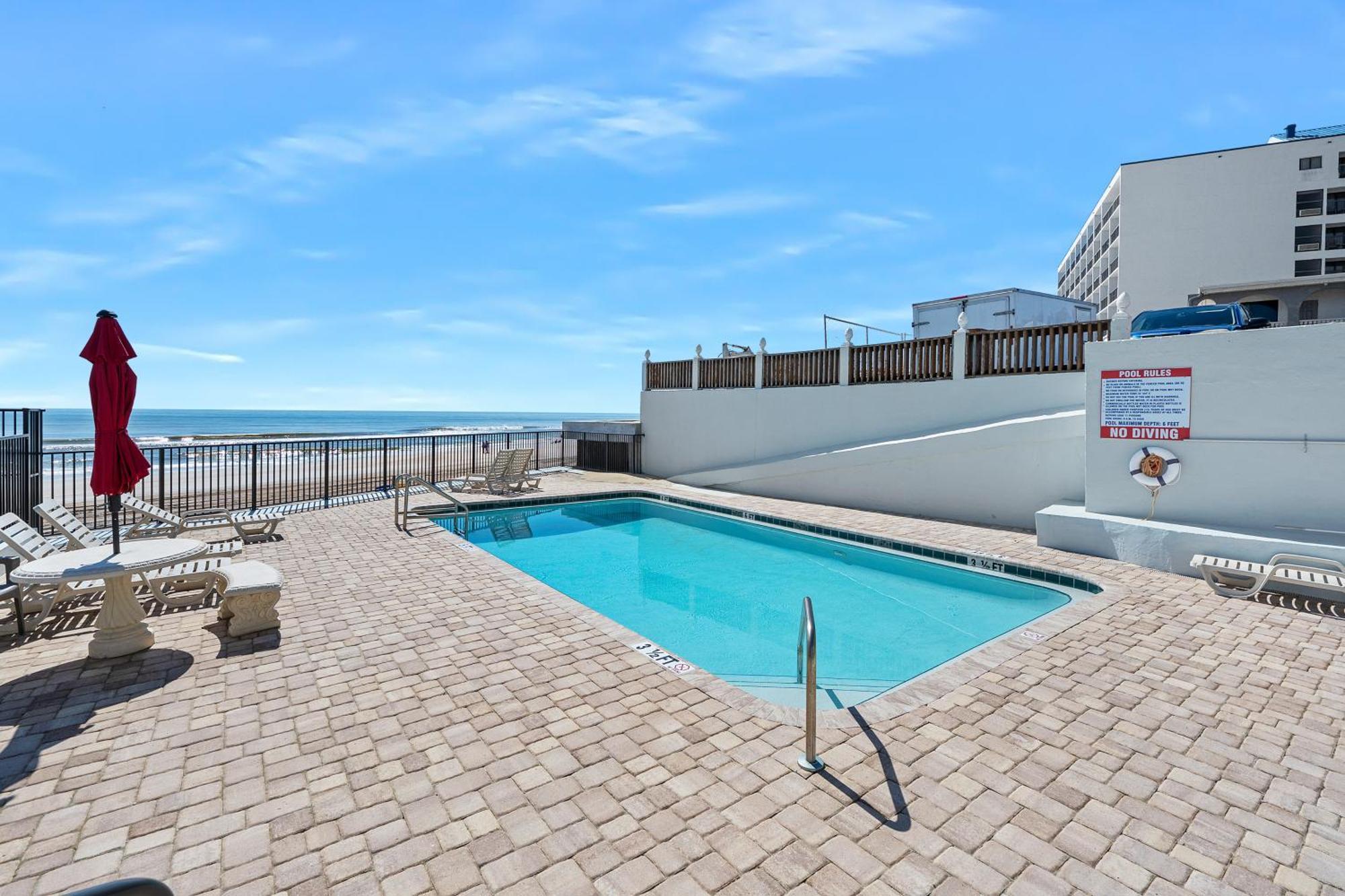 Oceanfront Daytona Beach Condo With Beach Views! Exterior photo